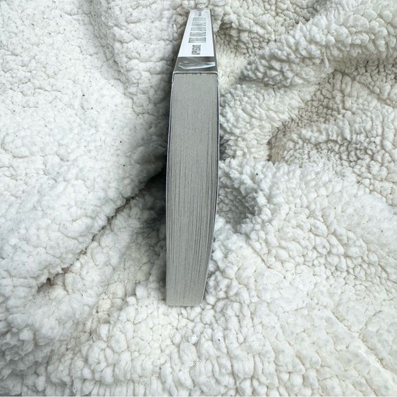 The One and Only Ivan - Paperback By Applegate, Katherine Newbery Award Winner - Picture 7 of 8